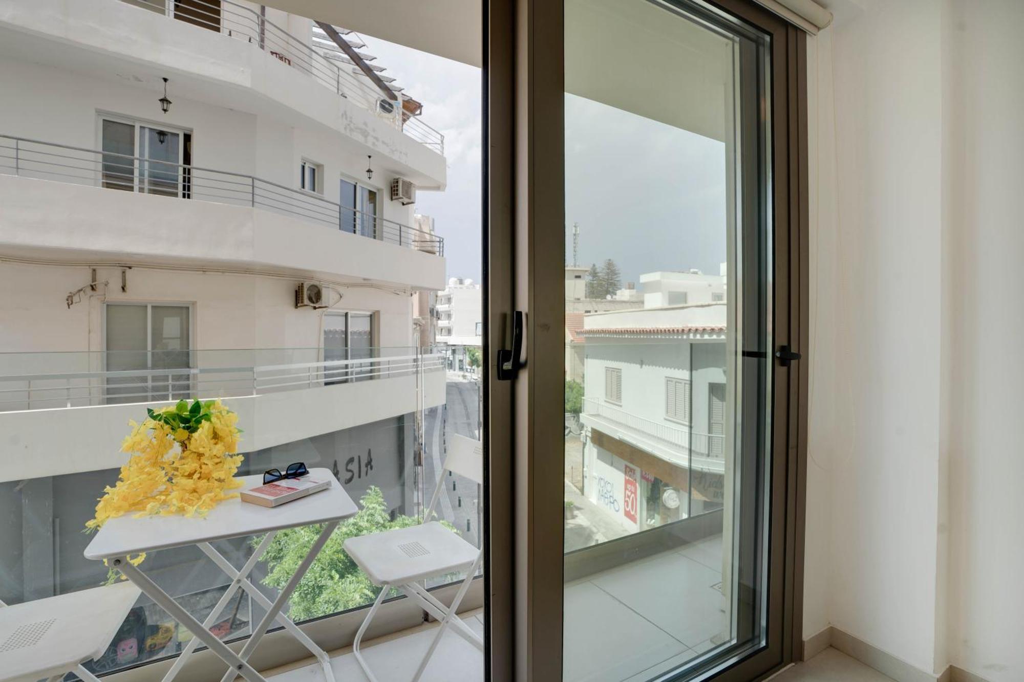 Lemon Paradise City Centre 200M From Beach Λάρνακα Εξωτερικό φωτογραφία